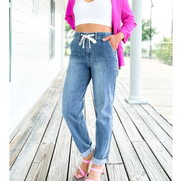 Judy Blue  Medium Wash Pull On Joggers - Picture 10 of 15